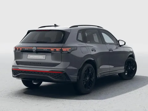  Volkswagen Tiguan 2.0 TSI Black Edition DSG 4Motion Euro 6 (s/s) 5dr Thumbnail #3