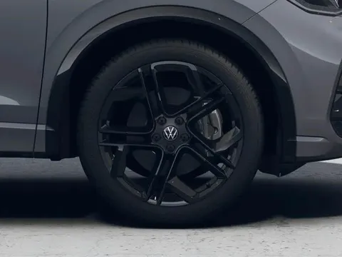  Volkswagen Tiguan 2.0 TSI Black Edition DSG 4Motion Euro 6 (s/s) 5dr Thumbnail #8