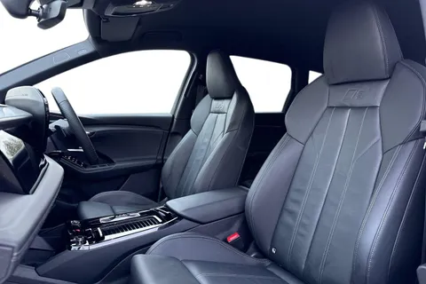 ND74OKL Audi Q6 E-Tron Q6 SUV S line e-tron quattro 285,00 kW Thumbnail #17