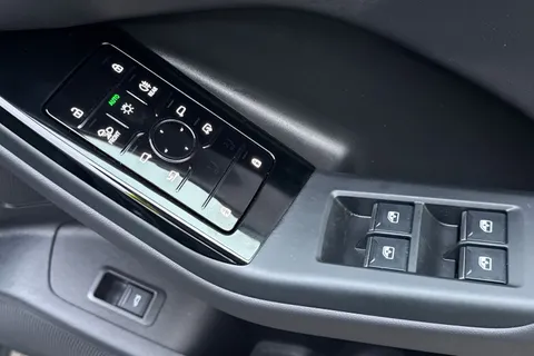 ND74OKL Audi Q6 E-Tron Q6 SUV S line e-tron quattro 285,00 kW Thumbnail #22