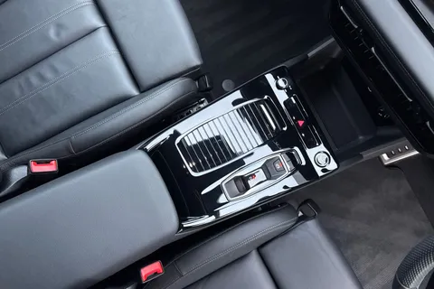 ND74OKL Audi Q6 E-Tron Q6 SUV S line e-tron quattro 285,00 kW Thumbnail #24