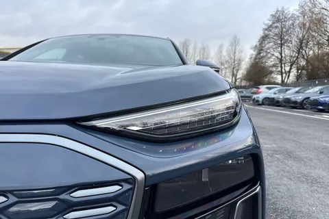 ND74OKL Audi Q6 E-Tron Q6 SUV S line e-tron quattro 285,00 kW Thumbnail #26