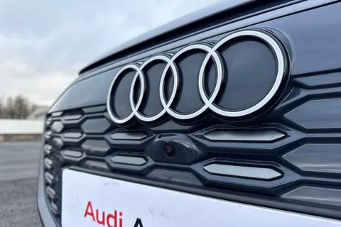 ND74OKL Audi Q6 E-Tron Q6 SUV S line e-tron quattro 285,00 kW Thumbnail #28