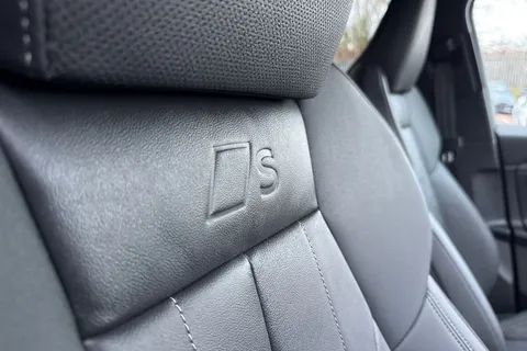 ND74OKL Audi Q6 E-Tron Q6 SUV S line e-tron quattro 285,00 kW Thumbnail #46