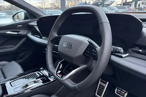 ND74OKL Audi Q6 E-Tron Q6 SUV S line e-tron quattro 285,00 kW Thumbnail #47