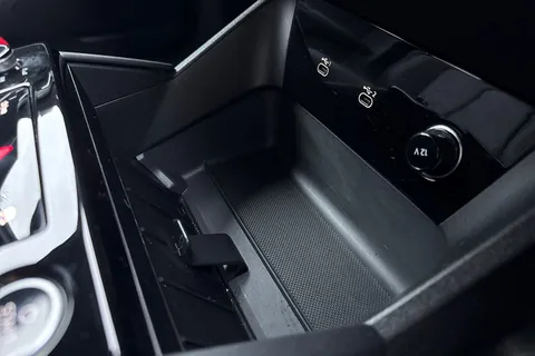 ND74OKL Audi Q6 E-Tron Q6 SUV S line e-tron quattro 285,00 kW Thumbnail #49