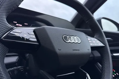 ND74OKL Audi Q6 E-Tron Q6 SUV S line e-tron quattro 285,00 kW Thumbnail #52