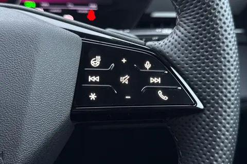 ND74OKL Audi Q6 E-Tron Q6 SUV S line e-tron quattro 285,00 kW Thumbnail #53