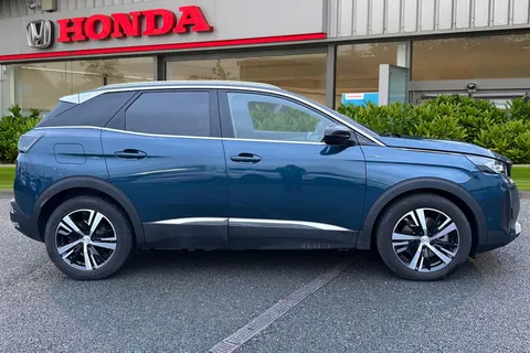 GV72LFX PEUGEOT 3008 1.6 Hybrid4 300 GT Line 5dr e-EAT8 Thumbnail #4