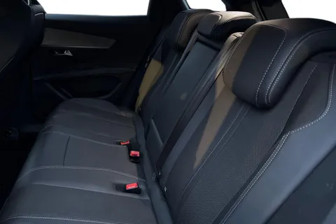 GV72LFX PEUGEOT 3008 1.6 Hybrid4 300 GT Line 5dr e-EAT8 Thumbnail #19