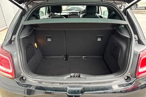 7 of 64 for DS Automobiles Ds 3 1.2 PureTech Prestige Euro 6 (s/s) 3dr