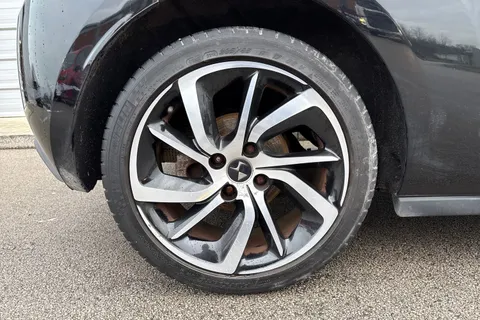 10 of 64 for DS Automobiles Ds 3 1.2 PureTech Prestige Euro 6 (s/s) 3dr