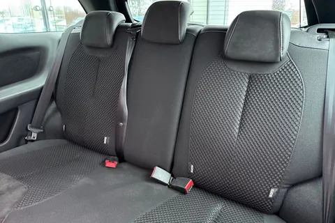 19 of 64 for DS Automobiles Ds 3 1.2 PureTech Prestige Euro 6 (s/s) 3dr