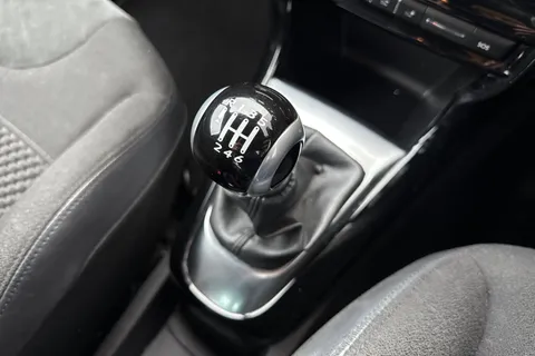 23 of 64 for DS Automobiles Ds 3 1.2 PureTech Prestige Euro 6 (s/s) 3dr