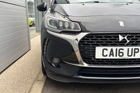 36 of 64 for DS Automobiles Ds 3 1.2 PureTech Prestige Euro 6 (s/s) 3dr