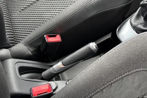 39 of 64 for DS Automobiles Ds 3 1.2 PureTech Prestige Euro 6 (s/s) 3dr