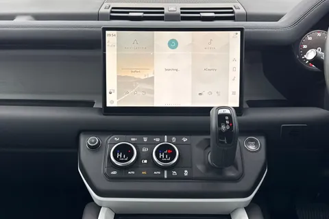 PJ74OAS Land Rover Defender 110 3.0 D250 X-Dynamic SE 5dr Thumbnail #15