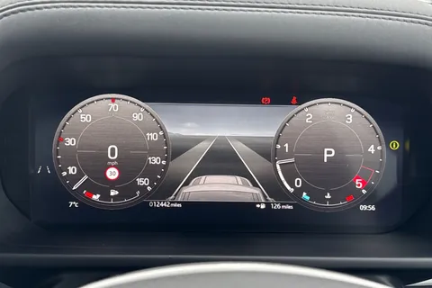 PJ74OAS Land Rover Defender 110 3.0 D250 X-Dynamic SE 5dr Thumbnail #17