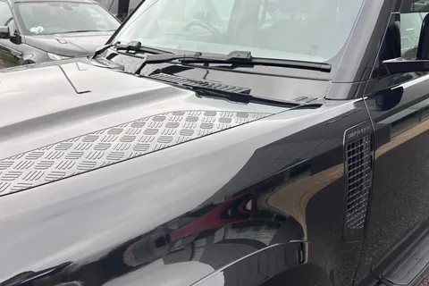 PJ74OAS Land Rover Defender 110 3.0 D250 X-Dynamic SE 5dr Thumbnail #21