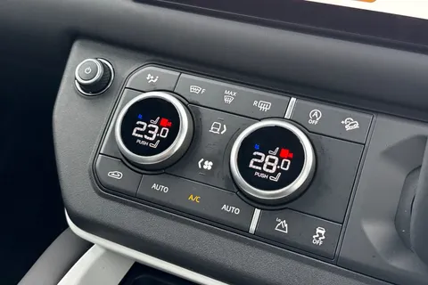 PJ74OAS Land Rover Defender 110 3.0 D250 X-Dynamic SE 5dr Thumbnail #23