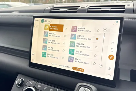 PJ74OAS Land Rover Defender 110 3.0 D250 X-Dynamic SE 5dr Thumbnail #34