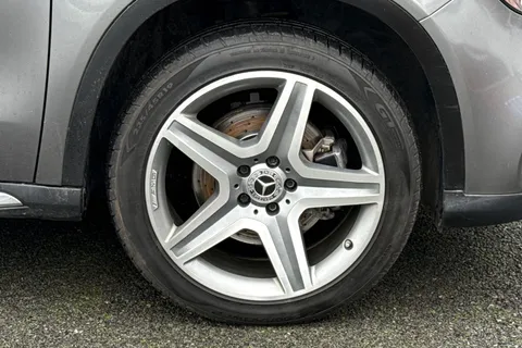 LV17UKW Mercedes-Benz Gla 220d 4Matic AMG Line 5dr Auto Thumbnail #10
