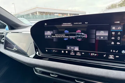 DY75UDZ Audi A6 Avant Avant Edition 1 204 PS TFSI S tronic Thumbnail #49