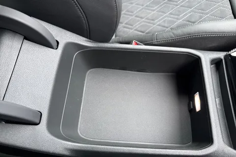 DY75UDZ Audi A6 Avant Avant Edition 1 204 PS TFSI S tronic Thumbnail #55