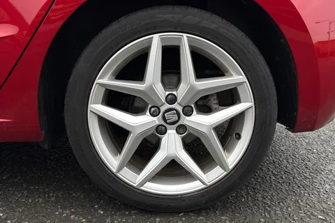 DE70MUB SEAT Ibiza 1.0 TSI FR Euro 6 (s/s) 5dr Thumbnail #11