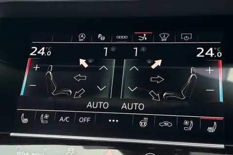 KY74ELX Audi RS 7 RS 7 Sportback performance Carbon Vorsprung 630 PS tiptronic Thumbnail #23