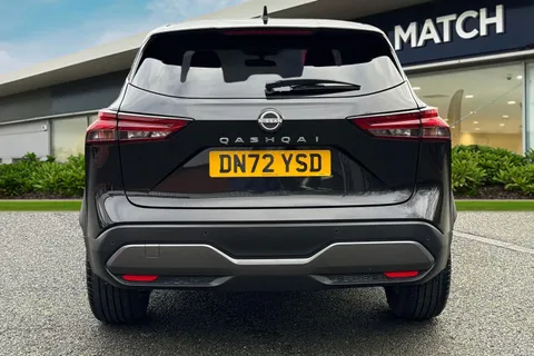 DN72YSD Nissan Qashqai 1.3 DIG-T MHEV N-Connecta XTRON Euro 6 (s/s) 5dr Thumbnail #5