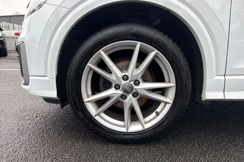 24 of 47 for Audi Q2 1.5 TFSI CoD 35 S line S Tronic Euro 6 (s/s) 5dr