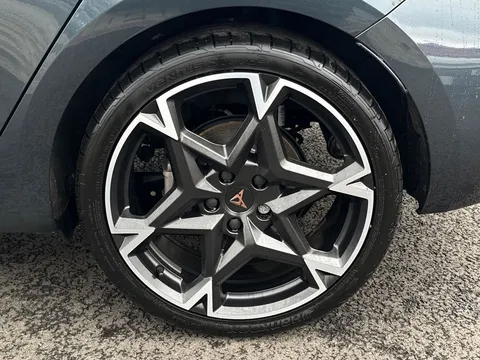 KY75EVN CUPRA Leon 1.5 eTSI 150 V2 5dr DSG Thumbnail #22