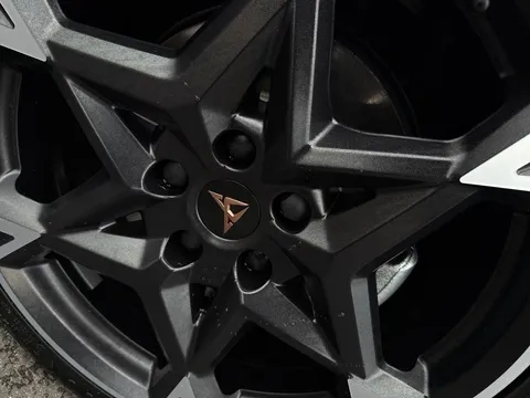 KY75EVN CUPRA Leon 1.5 eTSI 150 V2 5dr DSG Thumbnail #26