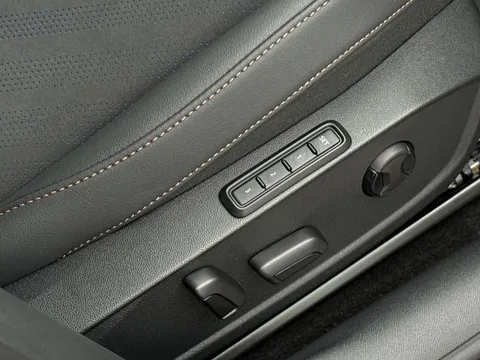 KY75EVN CUPRA Leon 1.5 eTSI 150 V2 5dr DSG Thumbnail #34