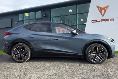 KO74CNZ CUPRA Tavascan 77kWh VZ2 SUV Coupe Auto 4Drive 5dr Thumbnail #4