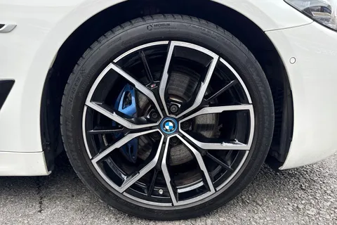 SL22TUP BMW 5 Series 2.0 530e 12kWh M Sport Touring Steptronic xDrive Euro 6 (s/s) 5dr Thumbnail #14