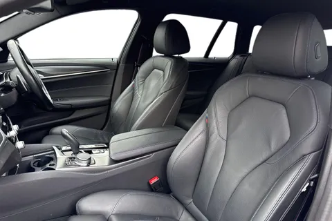 SL22TUP BMW 5 Series 2.0 530e 12kWh M Sport Touring Steptronic xDrive Euro 6 (s/s) 5dr Thumbnail #17