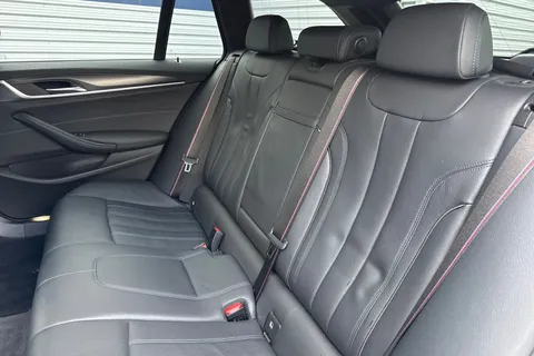 SL22TUP BMW 5 Series 2.0 530e 12kWh M Sport Touring Steptronic xDrive Euro 6 (s/s) 5dr Thumbnail #20