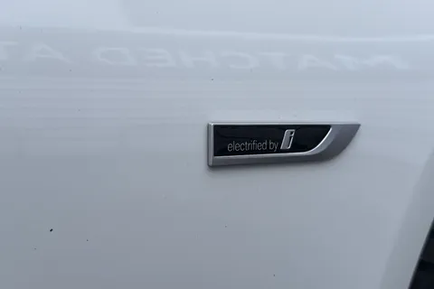 SL22TUP BMW 5 Series 2.0 530e 12kWh M Sport Touring Steptronic xDrive Euro 6 (s/s) 5dr Thumbnail #29