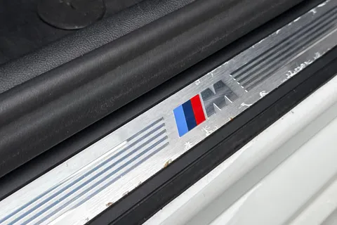 SL22TUP BMW 5 Series 2.0 530e 12kWh M Sport Touring Steptronic xDrive Euro 6 (s/s) 5dr Thumbnail #33