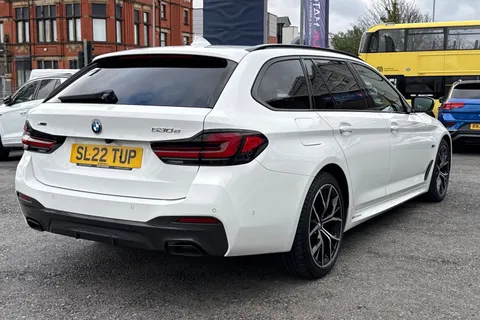 SL22TUP BMW 5 Series 2.0 530e 12kWh M Sport Touring Steptronic xDrive Euro 6 (s/s) 5dr Thumbnail #34