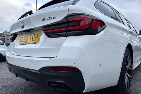 SL22TUP BMW 5 Series 2.0 530e 12kWh M Sport Touring Steptronic xDrive Euro 6 (s/s) 5dr Thumbnail #38