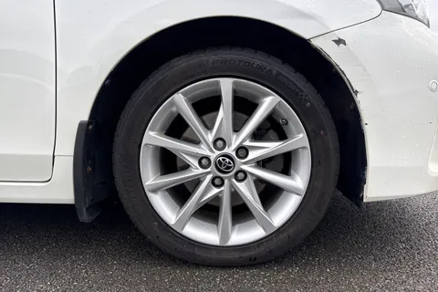 DA18VCP Toyota Prius+ 1.8 VVT-h Excel CVT Euro 6 (s/s) 5dr Thumbnail #10