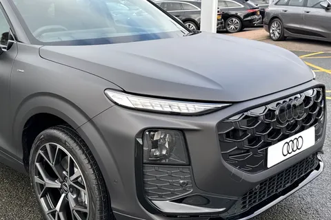  Audi Q3 1.5 e-hybrid Edition 1 Sportback S Tronic Euro 6 (s/s) 5dr 26kWh Thumbnail #9