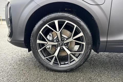  Audi Q3 1.5 e-hybrid Edition 1 Sportback S Tronic Euro 6 (s/s) 5dr 26kWh Thumbnail #11