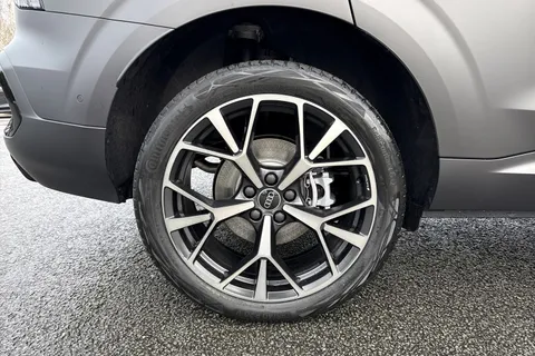  Audi Q3 1.5 e-hybrid Edition 1 Sportback S Tronic Euro 6 (s/s) 5dr 26kWh Thumbnail #12