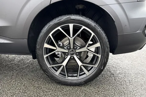  Audi Q3 1.5 e-hybrid Edition 1 Sportback S Tronic Euro 6 (s/s) 5dr 26kWh Thumbnail #13