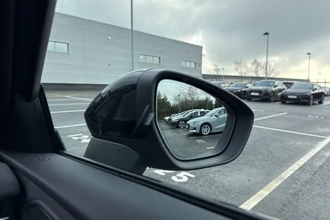  Audi Q3 1.5 e-hybrid Edition 1 Sportback S Tronic Euro 6 (s/s) 5dr 26kWh Thumbnail #21