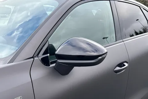  Audi Q3 1.5 e-hybrid Edition 1 Sportback S Tronic Euro 6 (s/s) 5dr 26kWh Thumbnail #26